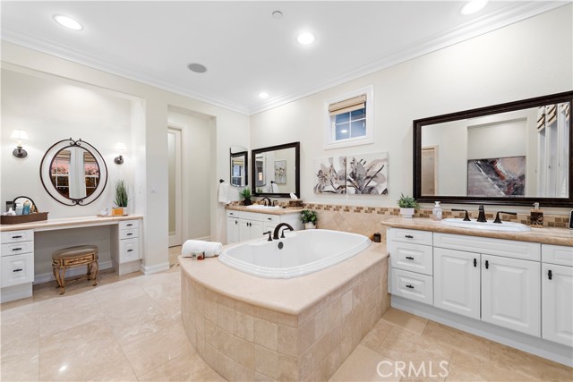 Detail Gallery Image 36 of 69 For 3 Normandy Ct, Coto de Caza,  CA 92679 - 5 Beds | 4/1 Baths