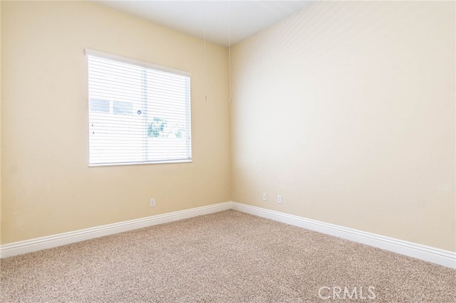 19478 Big Horn Street, Apple Valley CA: https://media.crmls.org/medias/d3a44b91-6e37-4327-87be-571502e9a9d3.jpg