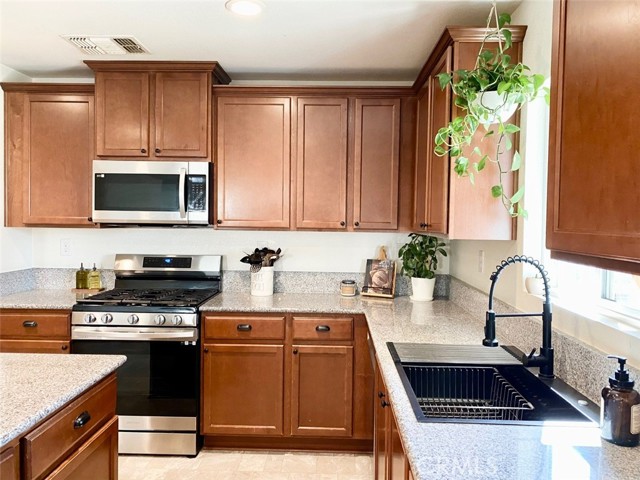 Detail Gallery Image 16 of 50 For 604 Willow Ct, Chowchilla,  CA 93610 - 4 Beds | 2/1 Baths