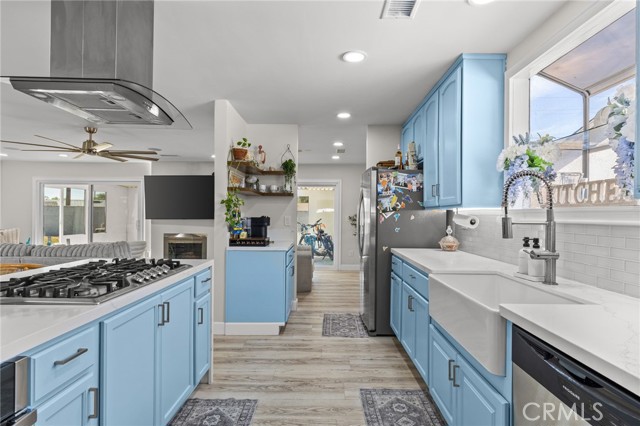 Detail Gallery Image 14 of 38 For 218 Foxbury, Pomona,  CA 91767 - 3 Beds | 2 Baths