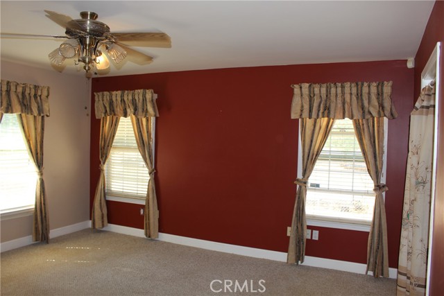 30875 Morningside Street, Lucerne Valley CA: https://media.crmls.org/medias/d3a97073-568e-490e-938d-4e47346218f1.jpg
