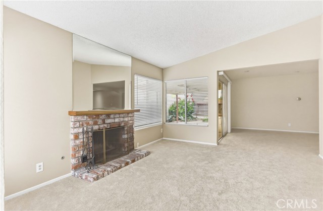 Detail Gallery Image 4 of 26 For 6348 Swallow, Ventura,  CA 93003 - 3 Beds | 2 Baths