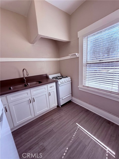 Detail Gallery Image 5 of 11 For 406 Linden Ave #5,  Long Beach,  CA 90802 - 0 Beds | 1 Baths