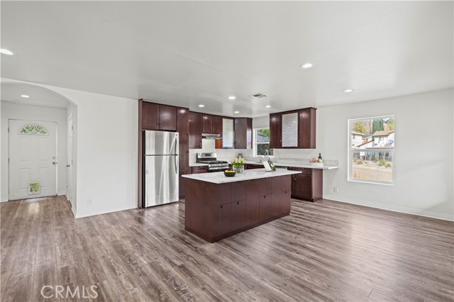 Detail Gallery Image 10 of 74 For 28637 Chiquito Canyon Rd, Castaic,  CA 91384 - 3 Beds | 2 Baths