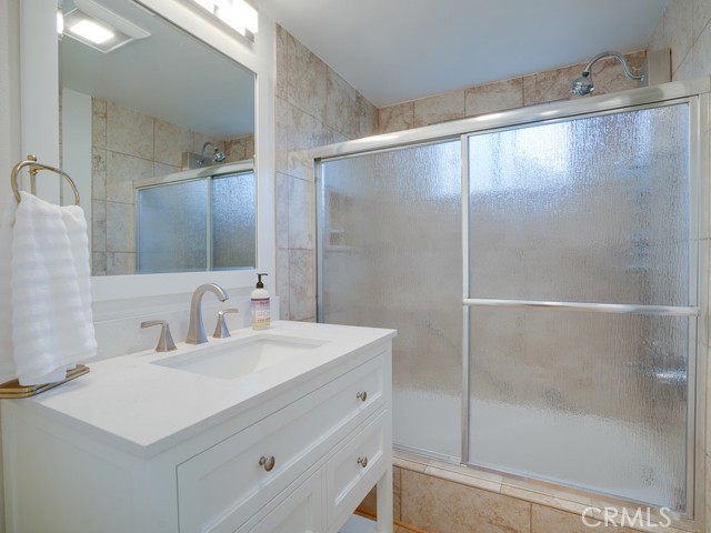 Detail Gallery Image 32 of 46 For 1301 Cameo Dr, Tustin,  CA 92780 - 4 Beds | 2 Baths