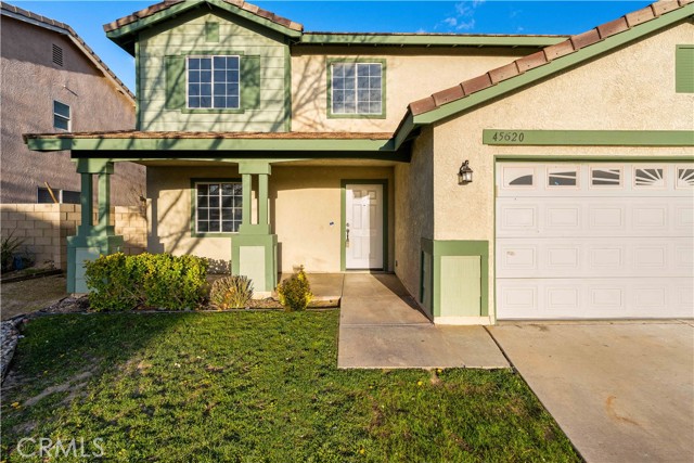 Detail Gallery Image 4 of 42 For 45620 Barham Ave, Lancaster,  CA 93534 - 5 Beds | 2/1 Baths