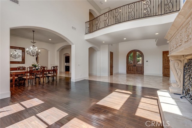 Detail Gallery Image 17 of 57 For 14173 Rancho Tierra Trl, San Diego,  CA 92130 - 5 Beds | 5/1 Baths