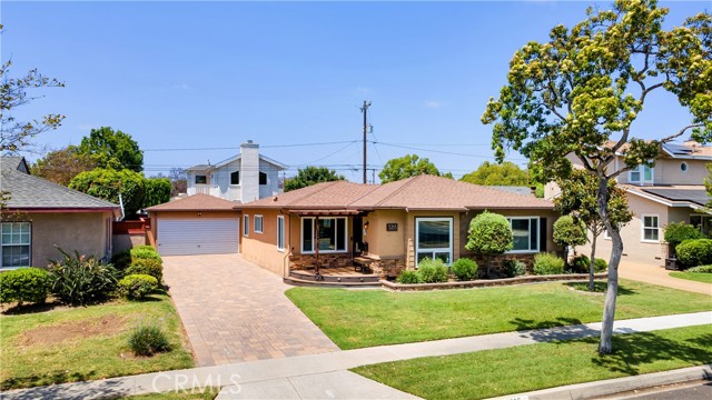 5215 E Monlaco Road, Long Beach CA: https://media.crmls.org/medias/d3ac2fc3-8100-4d68-bab1-8a7d659a020d.jpg