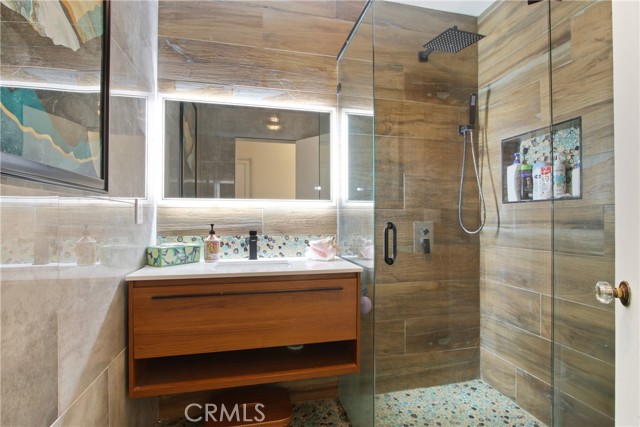 Detail Gallery Image 8 of 15 For 1247 W 17th St, San Pedro,  CA 90731 - 3 Beds | 2 Baths