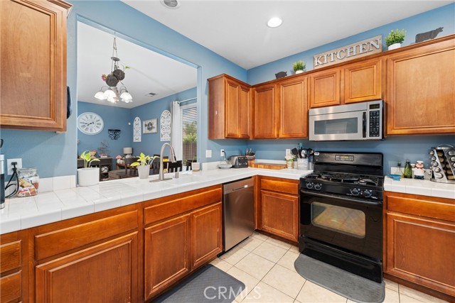 809 Early Dawn Way, San Jacinto CA: https://media.crmls.org/medias/d3ad2c89-00d5-4be8-a18a-c387c5ec04ca.jpg