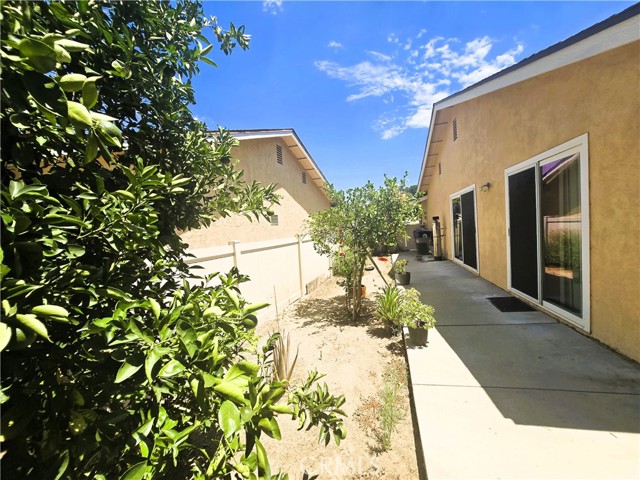 Detail Gallery Image 26 of 37 For 26487 Fairway Cir, Newhall,  CA 91321 - 2 Beds | 2 Baths