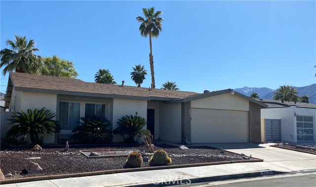 Image Number 1 for 921   Arroyo Vista DR in PALM SPRINGS