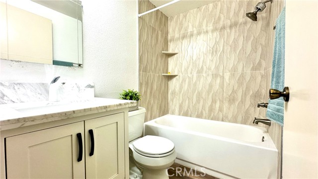 Detail Gallery Image 22 of 38 For 2600 Huntington Dr #E,  Duarte,  CA 91010 - 3 Beds | 2/1 Baths