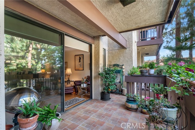 1645 Clark Avenue, Long Beach CA: https://media.crmls.org/medias/d3ae2b5c-d246-49eb-9c14-f38f18f88b98.jpg