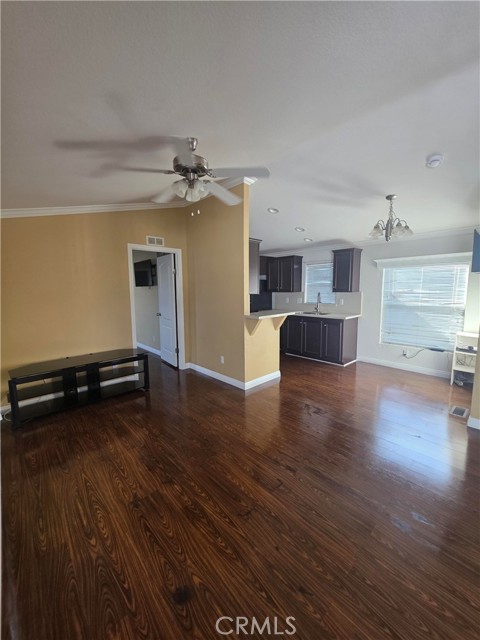 Detail Gallery Image 7 of 15 For 812 N Loren Ave #18,  Azusa,  CA 91702 - 3 Beds | 2 Baths