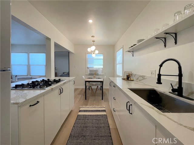 813 W Beach Avenue, Inglewood CA: https://media.crmls.org/medias/d3aec863-591c-494c-9bee-d006f30a7ad4.jpg