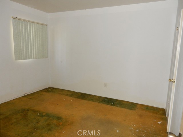 18206 Seville Avenue, Fontana CA: https://media.crmls.org/medias/d3af5359-9147-453b-809d-df8572dc1118.jpg