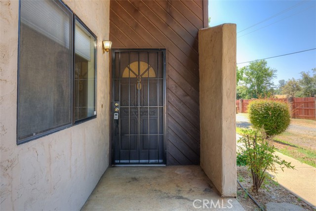 90 Segura Drive, Oroville CA: https://media.crmls.org/medias/d3afa529-8daf-4d69-a0c2-557f2a164e97.jpg