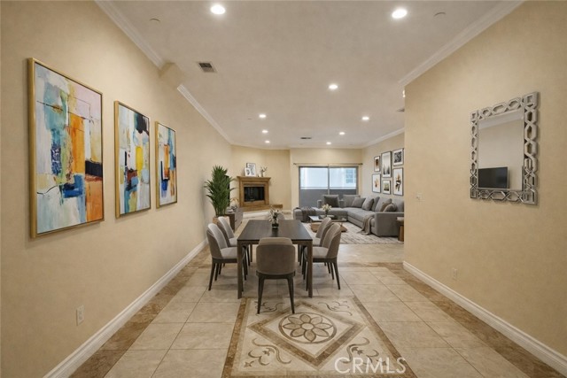 Detail Gallery Image 4 of 19 For 5234 Vantage #105,  Valley Village,  CA 91607 - 2 Beds | 3 Baths