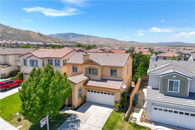 Detail Gallery Image 3 of 50 For 37701 Bluette Ln, Palmdale,  CA 93551 - 4 Beds | 3 Baths