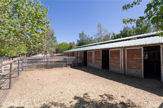 Detail Gallery Image 12 of 73 For 61290 Covered Wagon Trl, Anza,  CA 92539 - 3 Beds | 2 Baths