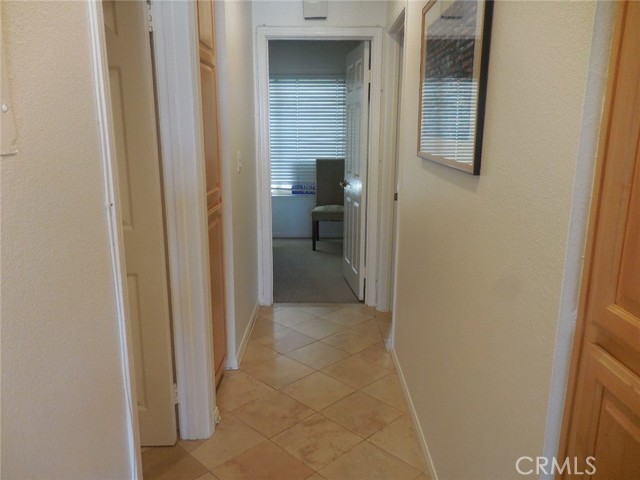 Detail Gallery Image 29 of 39 For 711 Pacific Coast Hwy #323,  Huntington Beach,  CA 92648 - 2 Beds | 1/1 Baths