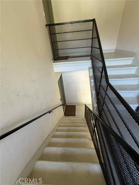 1806 Tamerlane Drive, Glendale CA: https://media.crmls.org/medias/d3b27abb-cfc9-42cb-b630-587bbafa6ca4.jpg