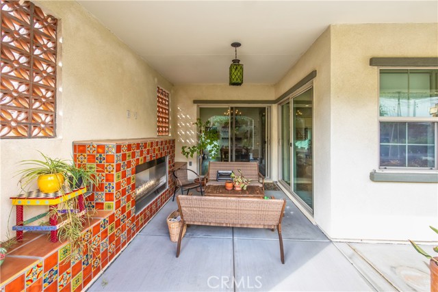 Detail Gallery Image 15 of 20 For 11145 Fourleaf Ct, Corona,  CA 92883 - 2 Beds | 2 Baths