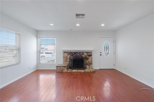 Detail Gallery Image 4 of 49 For 14751 Sutro Ave, Gardena,  CA 90249 - 3 Beds | 2 Baths