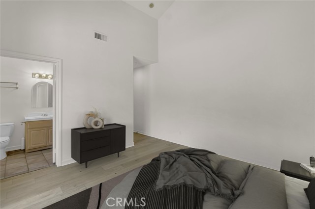6041 Calle Mirador, Yorba Linda CA: https://media.crmls.org/medias/d3b3a27c-e410-41a6-a1b0-bfbc894b28fd.jpg