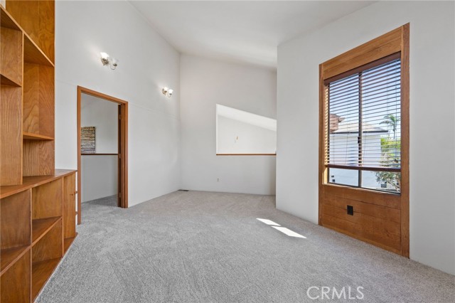 Detail Gallery Image 40 of 53 For 3902 Legend Cir, Huntington Beach,  CA 92649 - 6 Beds | 2/1 Baths