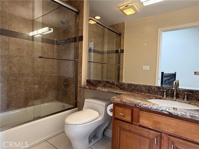 Detail Gallery Image 11 of 17 For 5241 Colodny Dr #403,  Agoura Hills,  CA 91301 - 3 Beds | 2/1 Baths