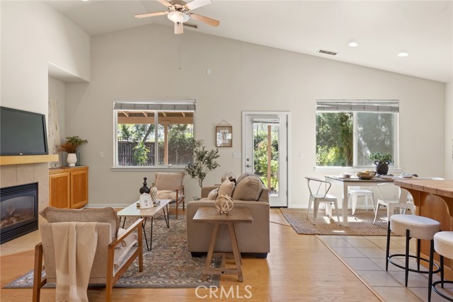 Detail Gallery Image 5 of 39 For 2545 Valhalla Pl, Chico,  CA 95973 - 4 Beds | 2 Baths