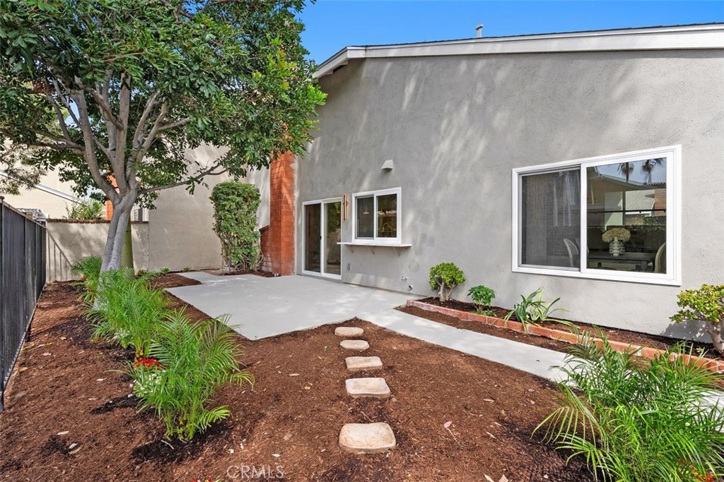 MLS #OC25225891 image #25