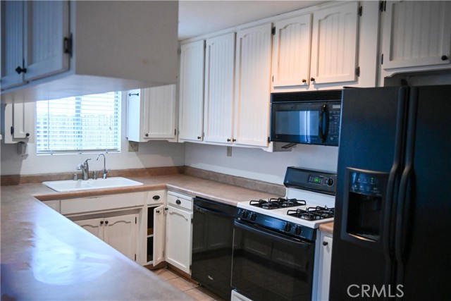 Detail Gallery Image 8 of 14 For 309 311 15th St, Paso Robles,  CA 93446 - 4 Beds | 3 Baths