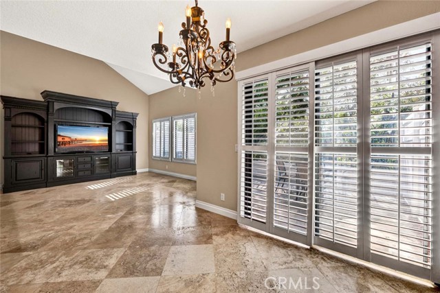 Detail Gallery Image 10 of 30 For 11 Mirabella, Rancho Santa Margarita,  CA 92688 - 2 Beds | 2/1 Baths
