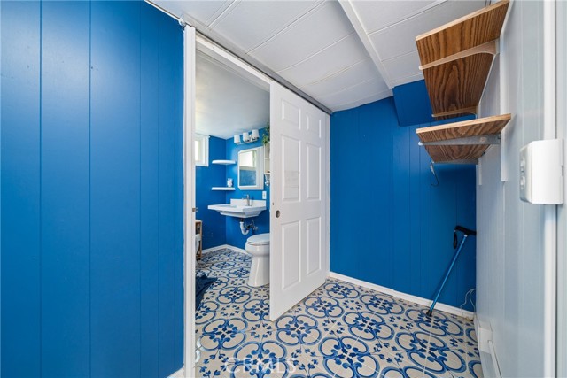 12852 Fairhaven, Santa Ana CA: https://media.crmls.org/medias/d3b508f9-247e-40f5-89ad-57572be29abb.jpg