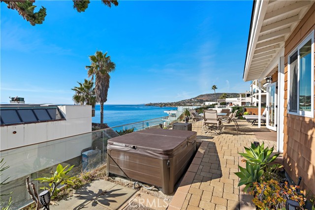 Detail Gallery Image 12 of 25 For 137 Cleo St, Laguna Beach,  CA 92651 - 4 Beds | 2/1 Baths