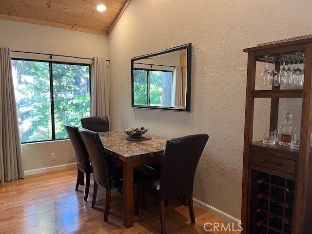 Detail Gallery Image 9 of 32 For 27783 Peninsula Dr #410,  Lake Arrowhead,  CA 92352 - 2 Beds | 2 Baths