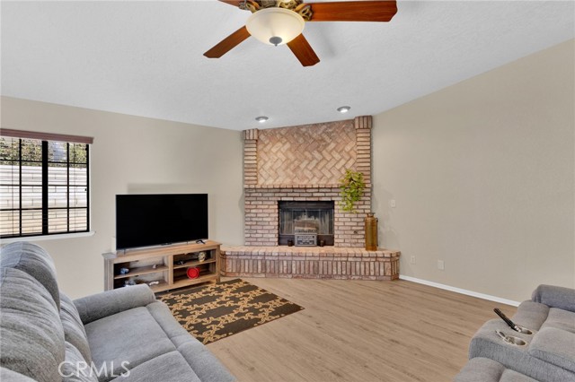 Detail Gallery Image 10 of 46 For 12790 Amberwood, Victorville,  CA 92395 - 3 Beds | 2 Baths