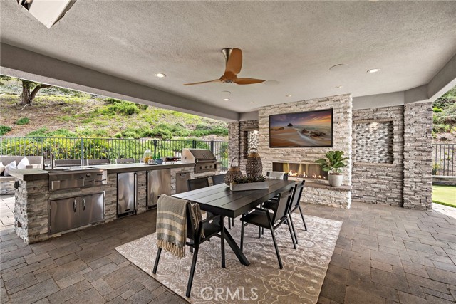 Detail Gallery Image 50 of 67 For 22 Van Gogh Way, Coto de Caza,  CA 92679 - 5 Beds | 4 Baths