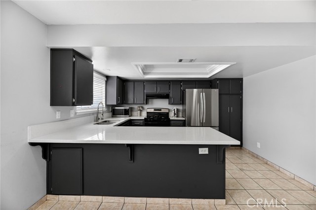 Detail Gallery Image 9 of 31 For 15505 Shadow Mountain Ln, Lake Elsinore,  CA 92530 - 3 Beds | 2 Baths