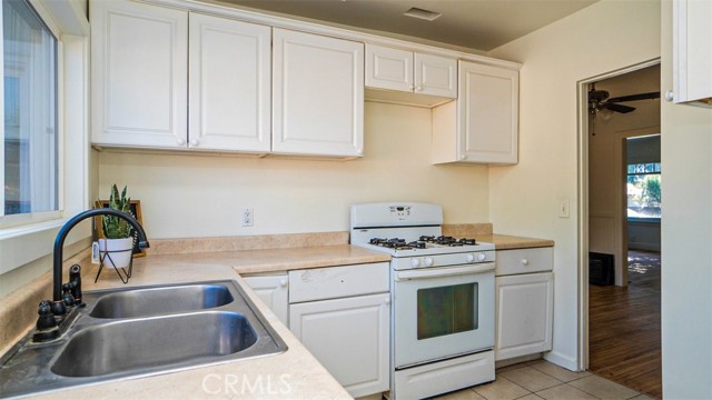 Detail Gallery Image 19 of 55 For 507 E J St, Ontario,  CA 91764 - 3 Beds | 2 Baths