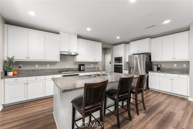 Detail Gallery Image 9 of 45 For 36635 Cordoba Trl, Beaumont,  CA 92223 - 5 Beds | 3 Baths