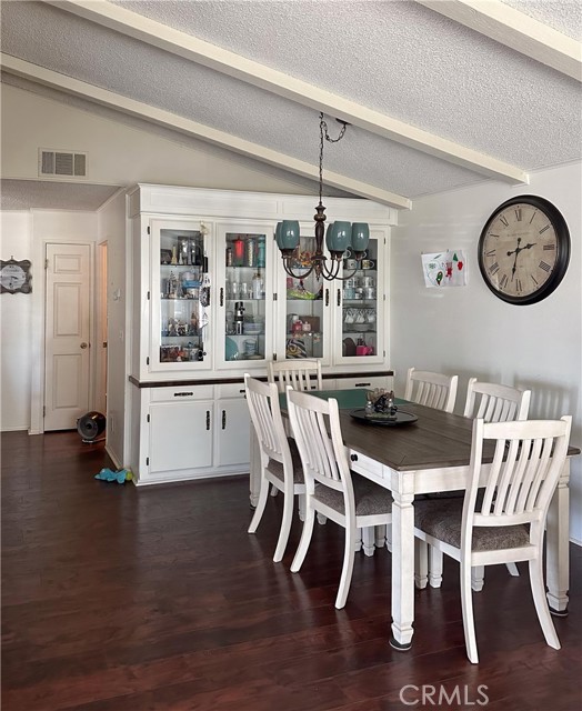 Detail Gallery Image 11 of 26 For 10961 Desert Lawn Dr #114,  Calimesa,  CA 92320 - 2 Beds | 2 Baths