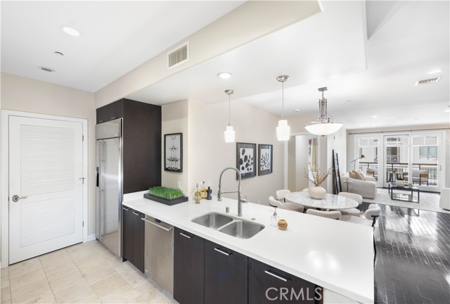352 Caruso Avenue, Glendale CA: https://media.crmls.org/medias/d3b78097-b4c7-4274-9693-d94fbec8f521.jpg