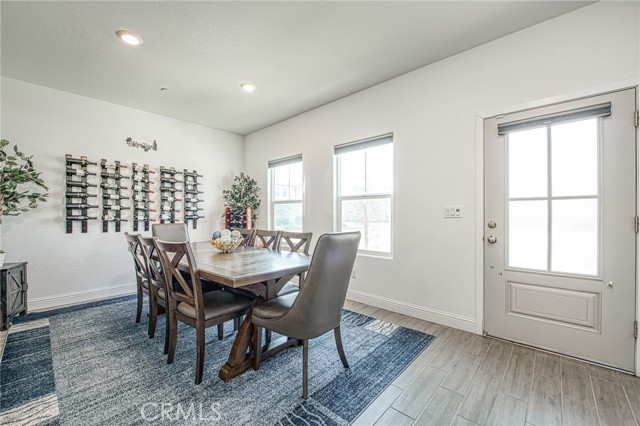 Detail Gallery Image 6 of 46 For 1817 N Phillip, Clovis,  CA 93619 - 5 Beds | 3/1 Baths