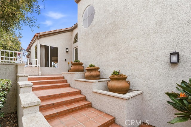 Detail Gallery Image 3 of 46 For 10 Toulon, Laguna Niguel,  CA 92677 - 3 Beds | 3/1 Baths