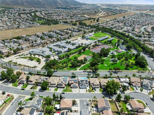 14998 Mustang Lane, Fontana CA: https://media.crmls.org/medias/d3b89454-ba56-4b96-9abd-9b58c1e17fd9.jpg