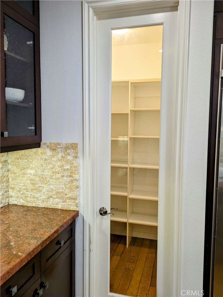 https://media.crmls.org/medias/d3b8d423-1c40-4d56-b0c7-1367e44ea1a0.jpg?preset=X-Large